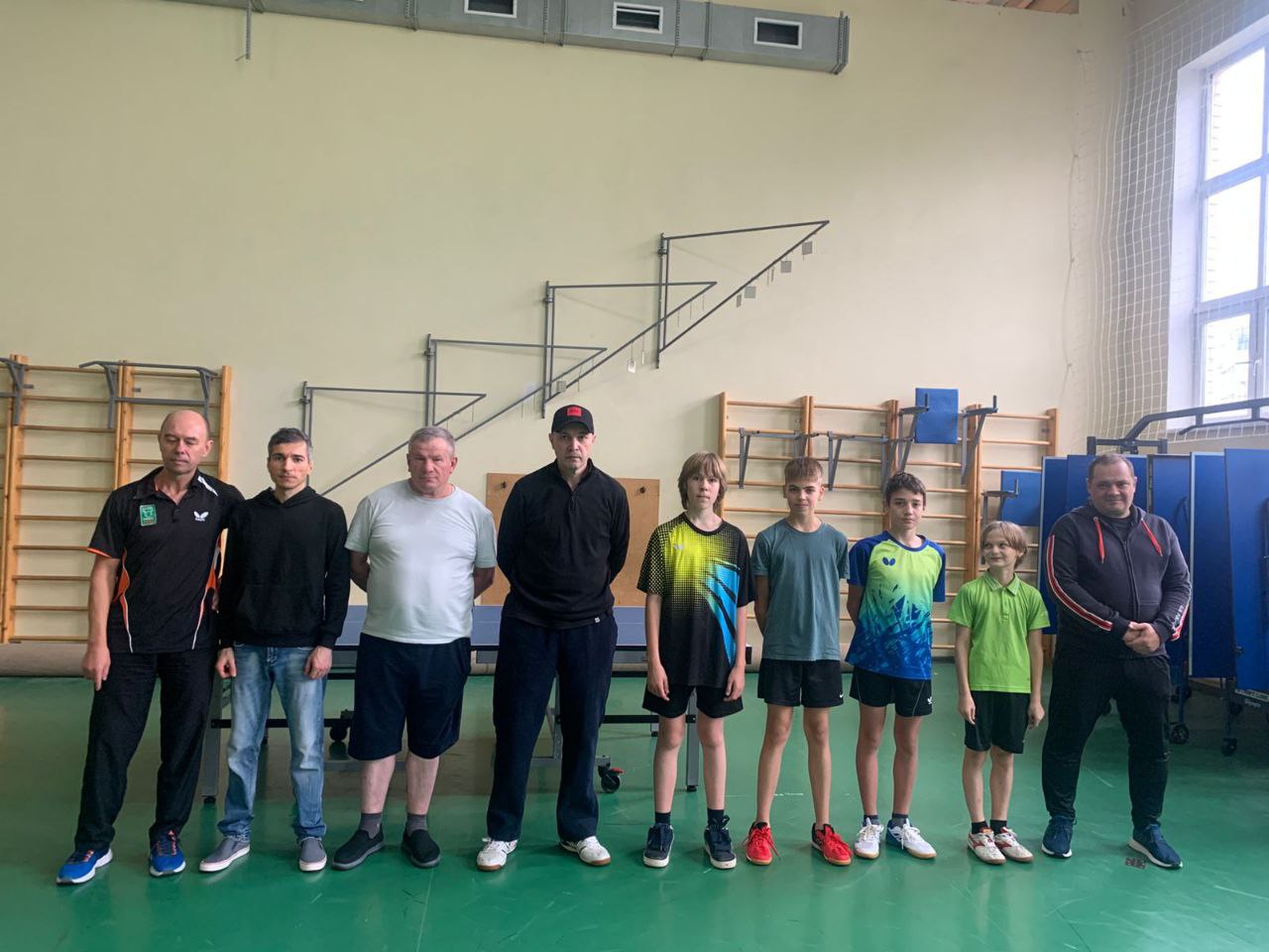 Фото с турнира по настольному теннису 1